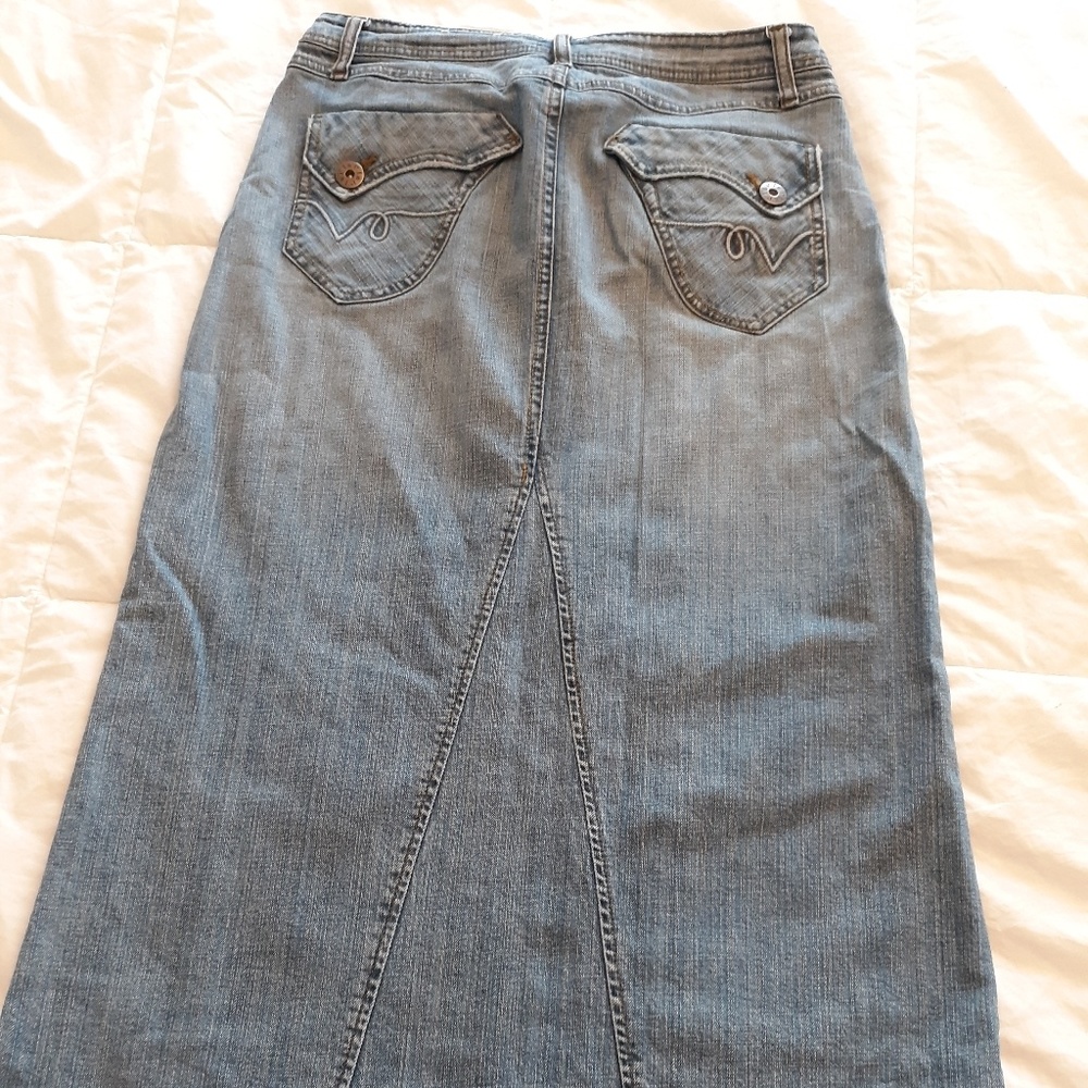 Denim skirt